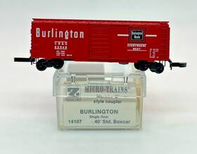 14107 Micro-trains Z Scale Burlington Box Car Original 14107 Micro-trains Z Scale Burlington Box Car Original