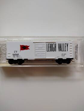 20126 Micro-trains N Scale Lehigh Valley Box Car 40ft Standard Vintage 20126 Micro-trains N Scale Lehigh Valley Box Car 40ft Standard Vintage