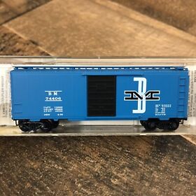20140 Micro Trains Boston And Maine N Scale 40foot Standard Box Car Blue Single Door