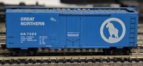 21040 Micro-trains N Scale 40ft Standard Box Car Plug Door Great Northern #7136