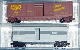 33150 Micro-trains 23270 2 N Up Box Cars 40ft Express And 50ft Comb. Door