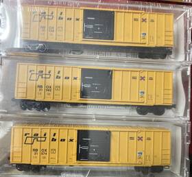 25562 Micro-trains N Scale 3 Pack 50ft Rib Side Box Car With Single Door - Railbox