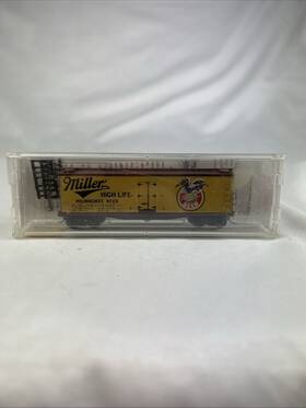 49410 Micro-trains N Scale 40ft Double Wood Sheathed Reefer - Miller High Life