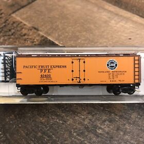 59010 Micro Trains Pacific Fruit Express N Scale 40foot Steel Side Ice Reefer