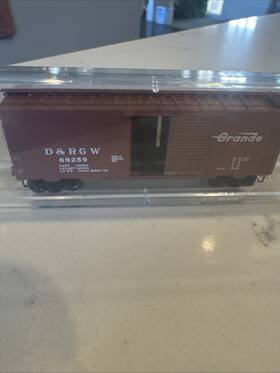 68259 Micro-trains N Scale Mtl Kadee 40ft Box Car Rio Grande 68259 Micro-trains N Scale Mtl Kadee 40ft Box Car Rio Grande