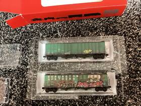 98305081 Micro-trains 695140087419 N Scale Mtl Bn 2-bay Airslide Hoppers 2-pack With Graffiti