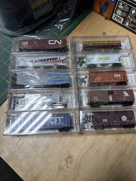 Micro-trains 92180 N Scale Lot 10 Cars All New