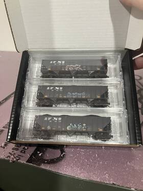 98305104 Micro-trains N Scale Norfolk Southern 100-ton 3 Bay Open Hopper Pack