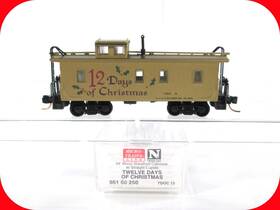 05100250 Micro-trains Line Mtl N Scale 12 Days Of Christmas 34ft Wood Caboose