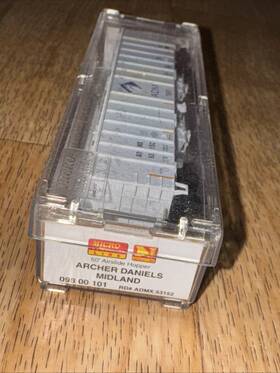 09800101 Micro-trains Line Mtl N-scale 50ft Airslide Hopper Archer Daniels Midland/adm #53152