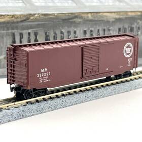 352253 Micro-trains Line Mtl 31040 N Scale Missouri Pacific 50ft Standard Boxcar Mp 352253 Micro-trains Line Mtl 31040 N Scale Missouri Pacific 50ft Standard Boxcar Mp