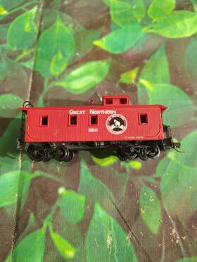 50090 Micro-trains Line Mtl N Scale Mt Great Northern Wood Caboose X611 No Box