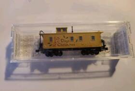 Micro-trains Line Mtl 695140014453 N Scale 12 Days Of Christmas Caboose Very Good Condition Boxed