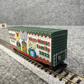 Mtl10100894 Micro-trains 2022 Micro-mouse Christmas Box Car White Green Red Mtl 10100894