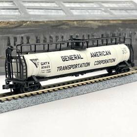 51314100 Minitrix N Scale 3141 General American Transport Jumbo Tank Car Gatx 83605