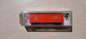 14785 Model Power 3447 N Scale Maine Central 40ft Single Door Boxcar