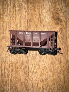 92189 Model Power 88003 2 Ho Scale Ore Car Great Northern Train Freight