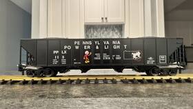 70-76032 Mth 70-75054 Railking One Gauge 4 Bay Hopper Car With Coal Load Pennsy Pwr&light