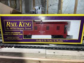 Mt-7703 Mth Rail King O Scale Model Train Sante Fe Caboose