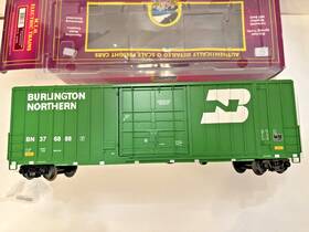 20-93203 Mth Premier Burlington Northern #376888 50ft Box Car O-gauge