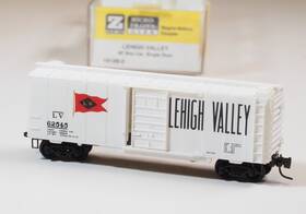 Mtl 14129-2 Z-scale 40ft Box Car Lehigh Valley Lv With Opening Doors New In