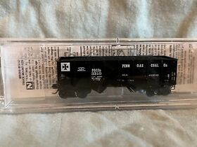 05600420 Nib N Scale Pennsylvania Gas Coal Co Black 33foot Twin Bay Hopper Rib Side With Load