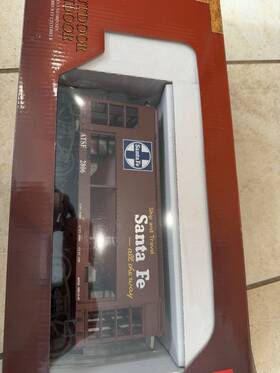 38913 Piko G Scale Sf Ore Car 2806
