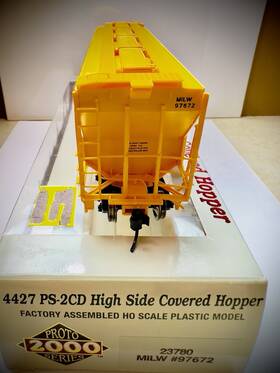Ps-2cd Proto 2000 23780 4427 High Side Covered Hopper Milw #97672