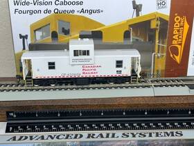 110089 Rapido Trains Canadian Pacific Wide Caboose Inch Highly Detaled With Interior And Leds- Ho Scale New