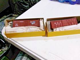 4203 Roadhouse 732573019188 2 Ho Scale 40ft Steel Box Rock Island 3222 And Mkt