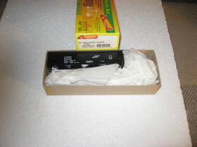 01624 Roundhouse Ho Scale Chicago Northwestern 40ft 3-bay Offset Hopper Kit