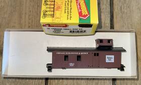03403 Roundhouse Ho Kit 30 Caboose Small Side Door Cb&q Nib