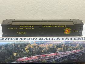 03617 Roundhouse Great Northern - 50ft Fruit Express Reefer Ho Scale- Inch Rocky Logo New Kit