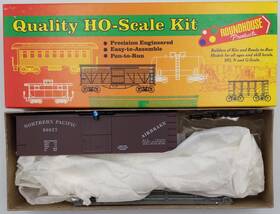 07905 Roundhouse Ho 36ft Old Time Truss Rod Boxcar Kit