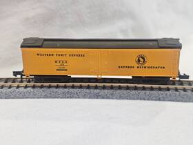 82904 Roundhouse #82904 - 50ft Express Reefer N Scale Great Northern