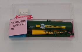 69256 Roundhouse 8456 N Scale Quaker State Tank Car Kit #69256