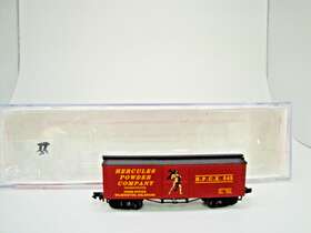 87501 Roundhouse 36 Foot Billboard Box Car Hercules Powder Company