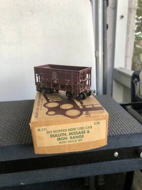 H-151 Roundhouse Vintage Ho Scale Hopper Mine Ore Car