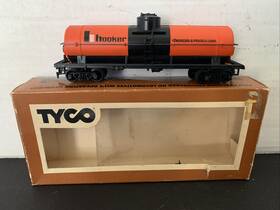 324-e Tyco Ho Hooker Chemicals #324e Train Tank Car Tanker Single Dome Rare Nib