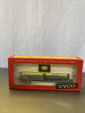 6046 Tyco 324b Ho Du Pont Chemical Tank Car Dupx A18