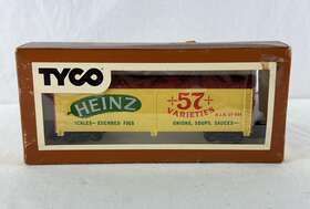 355f Tyco Heinz 57 Varieties Billboard Reefer Train Car #355f With Box Vintage