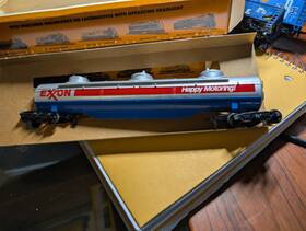 357-c Tyco Ho Scale Triple Dome Tank Car 357 C Exxon Tanker Used