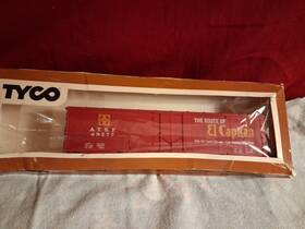 Tyco 49277 Ho Santa Fe El Capitan Red Painted Plastic Box Car Model Train