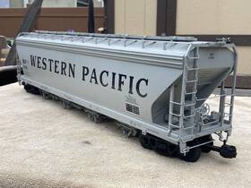 R14128 Usa Trains 4-bay Centerflow Hopper Western Pacific