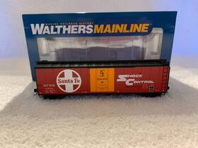910-2802 Walthers Mainline #910-2802 Ho Scale Santa Fe 50ft Pcf Insulated Boxcar #5976