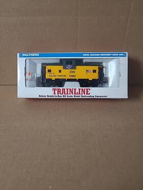 931-510 Walthers Ho Scale Extended Vision Chicago North Western Caboose