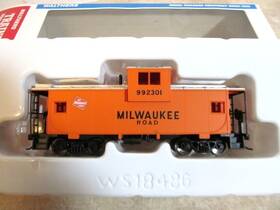 931-1511 Walthers 931-511 Ho Scale Trainline Milwaukee Road Wide Vision Caboose New