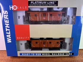 932-27662 Walthers Ho 2-pack Milwaukee Road Rib Side Bay Window Cabooses Nos