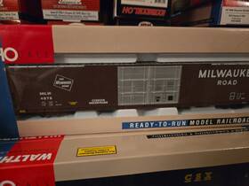 932-3513 Walthers Pullman Standard 86ft High Cube Boc Car Milwaukee Road #4978 Ho