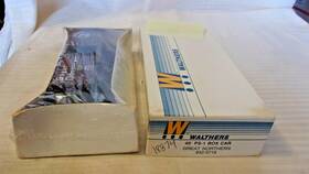 932-3718 Walthers Ho Scale 40ft Ps-1 Box Car Great Northern Brown #18874 Bnos